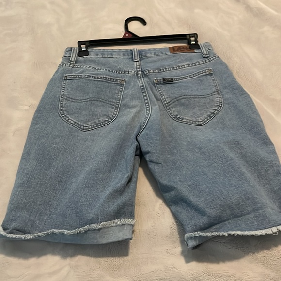 Lee Denim Shorts - Picture 3 of 4